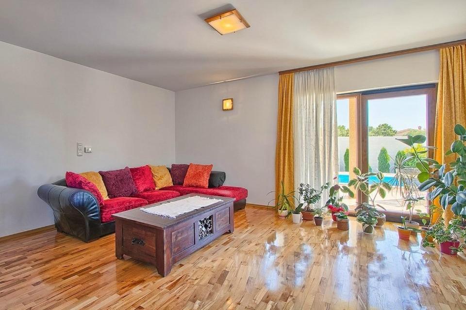 Villa MAGGIE Šišan Camera foto